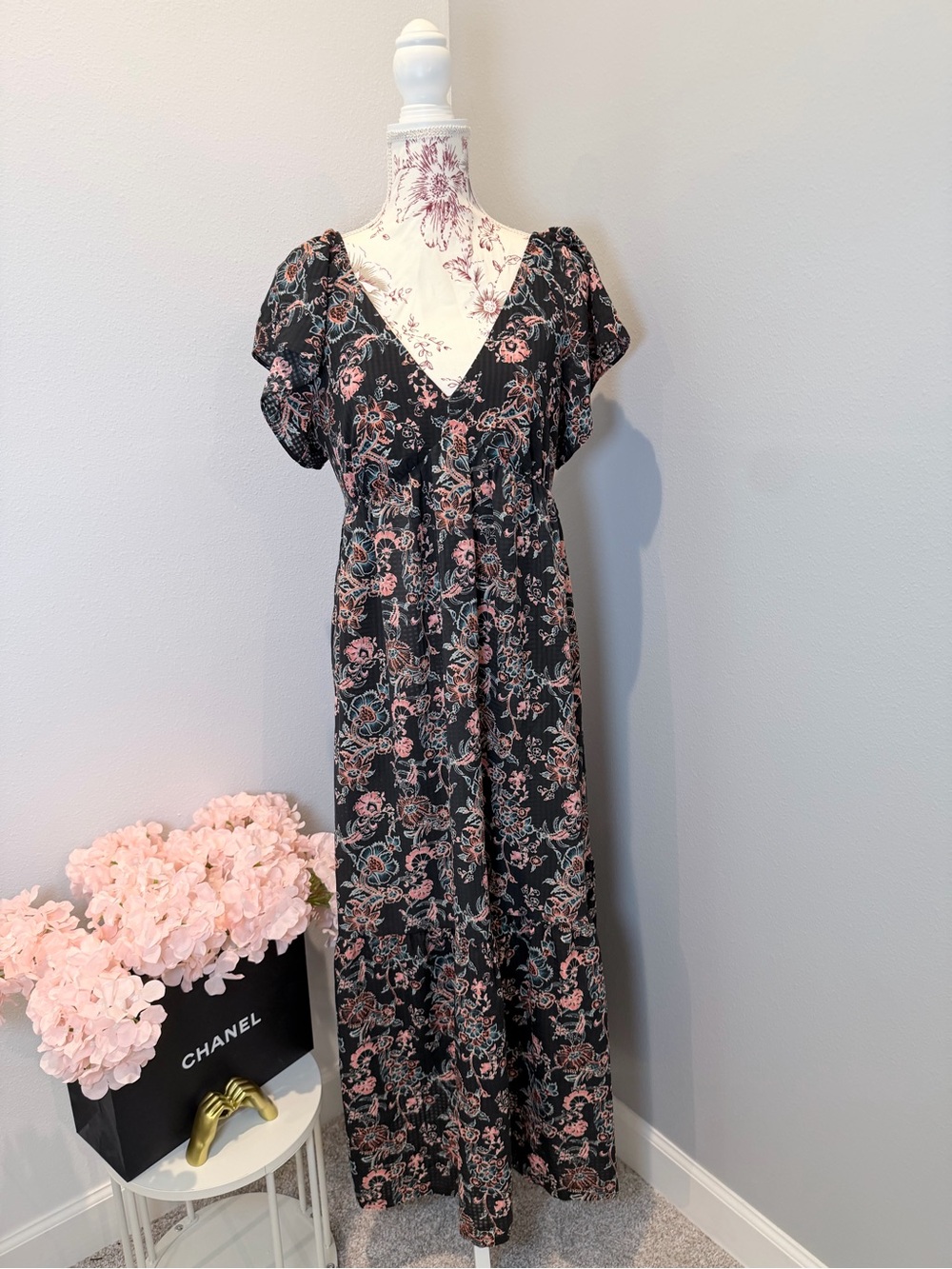Universal Thread Floral Puff Sleeve Midi Dress Black Pink Boho Medium